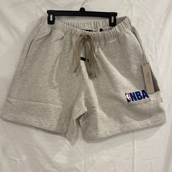 NWT Oversized Essentials Fear Of God NBA Shorts Men's Sz M Heather 6.5" Inseam - Picture 1 of 16